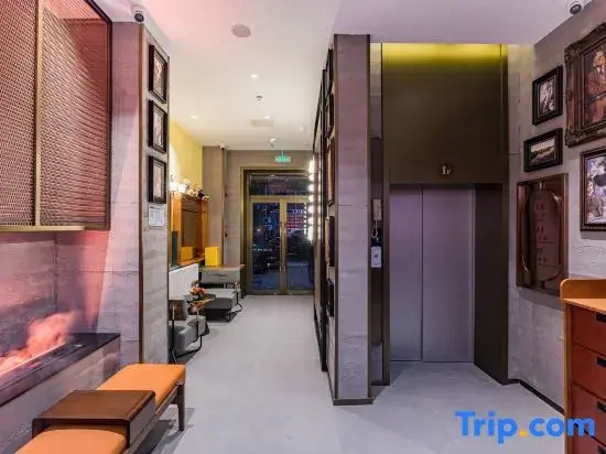 James Joyce Coffetel Hotel (Beijing HuaxiLIVE Wukesong Subway Station)