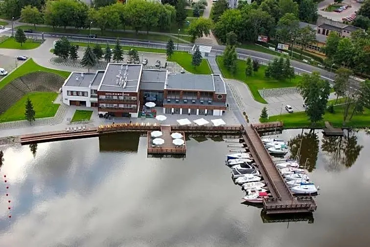 Hotel Port 110
