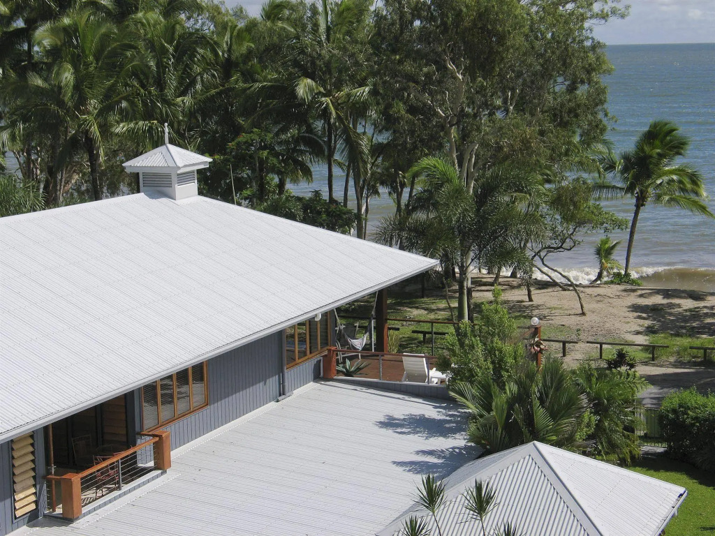 Agincourt Beachfront Apartments