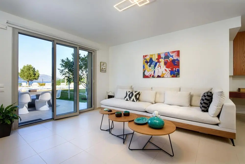 Lovely 8-bed Villa in Ano Korakiana - Villa K&K