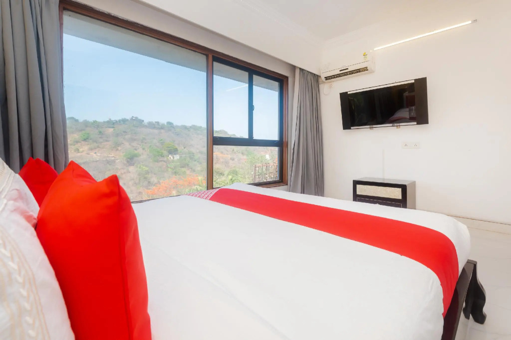 Townhouse Royal Palms Shared Serviced Apartment