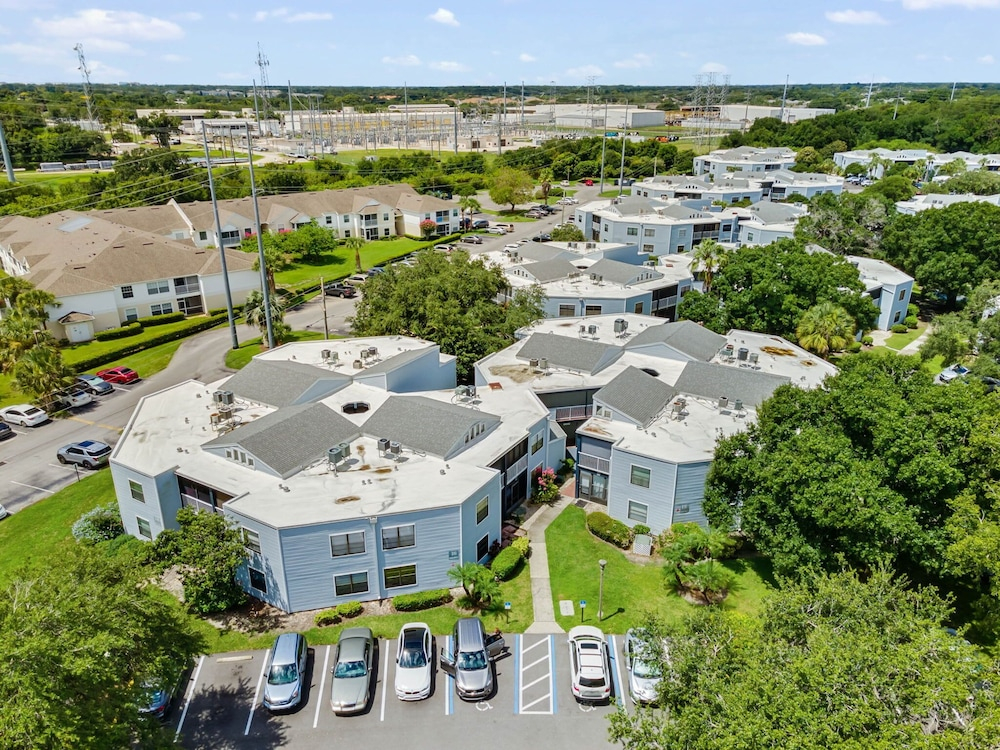 Luxury House - Sleeps 8 Golf Disney Family Fun