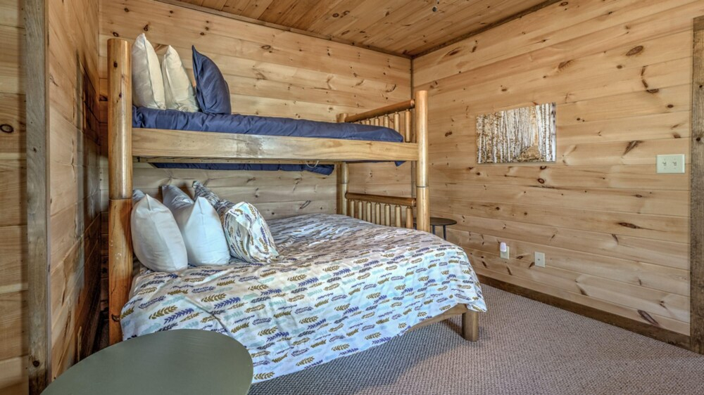 Lazy Dayz Getaway by Escape to Blue Ridge
