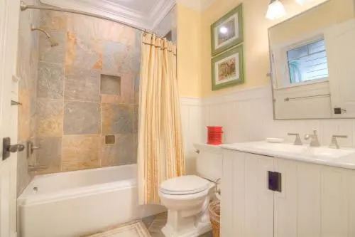 215 Glen Abbey