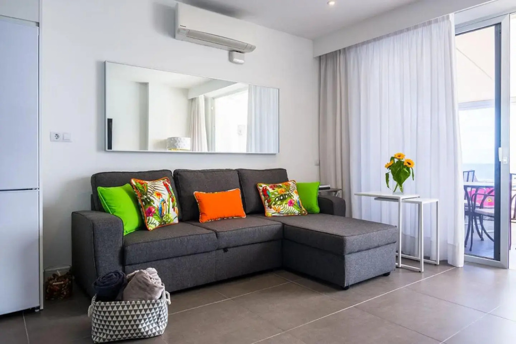 Las Canteras Suite