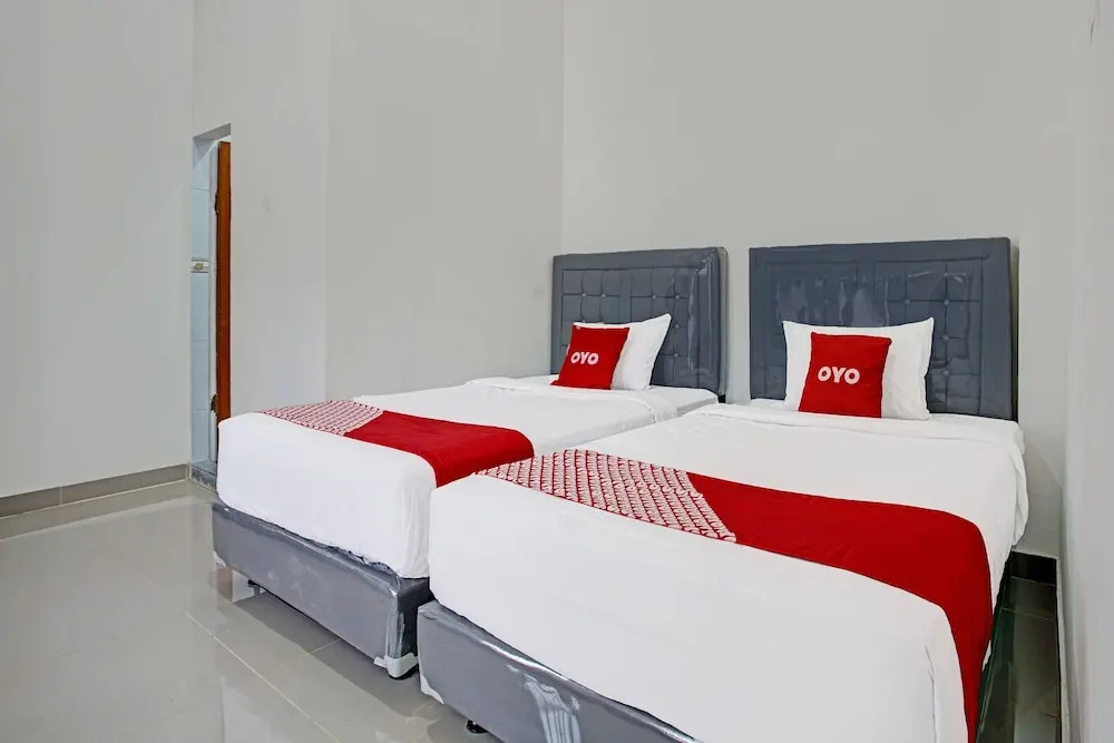 RedDoorz Syariah Near RSUP Dr M Djamil Padang
