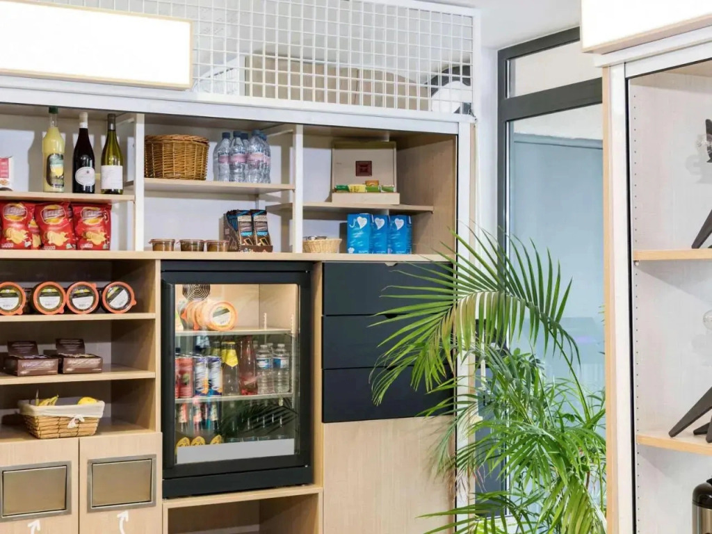 Rental Apartment Adagio Paris Clamart - Clamart 4 Persons - Pop 14612