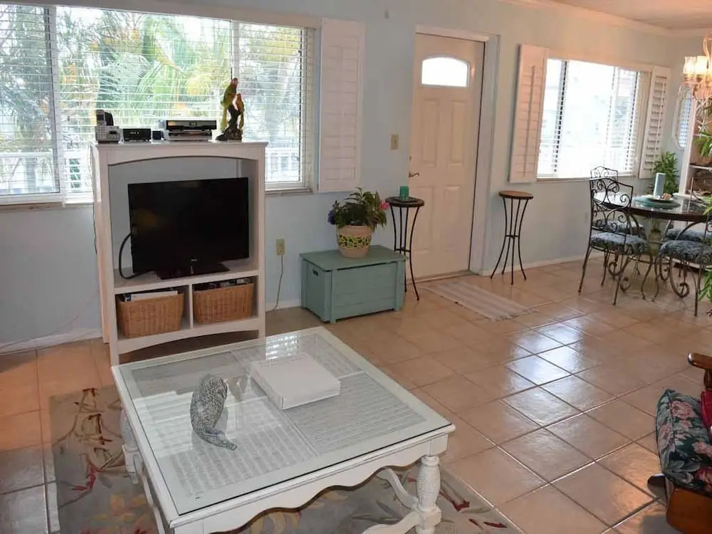 Palm Cay 4