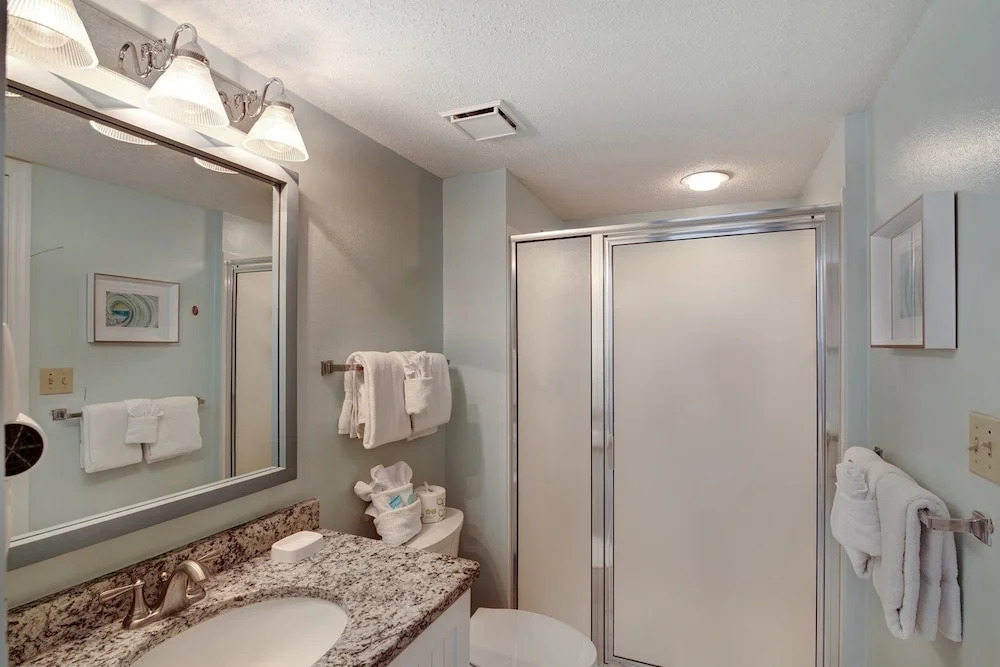 Pelican Beach 1512 2 Bedroom Condo by Pelican Beach Management