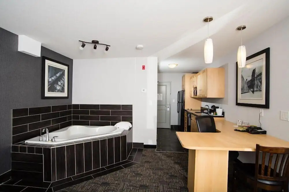 Western Star All Suites Carnduff