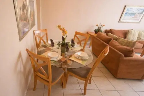 Maria'S Regal Townhouse
