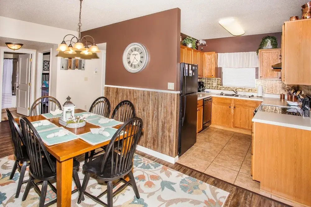 Cedar Lodge 303