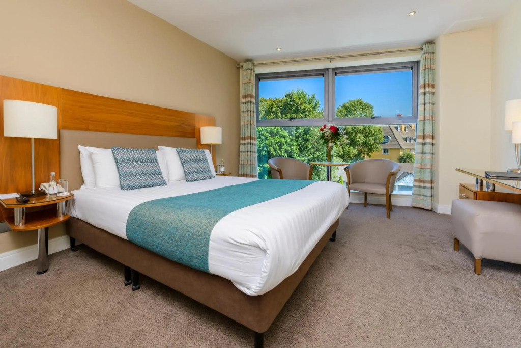 Scotts Hotel