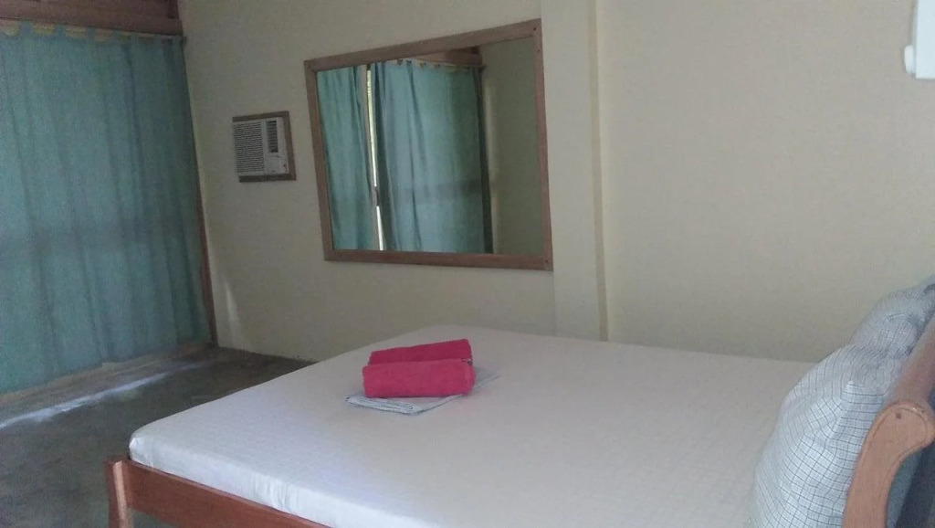 Pesangan Surfcamp Hotel