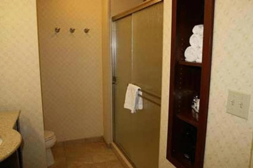 Hampton by Hilton