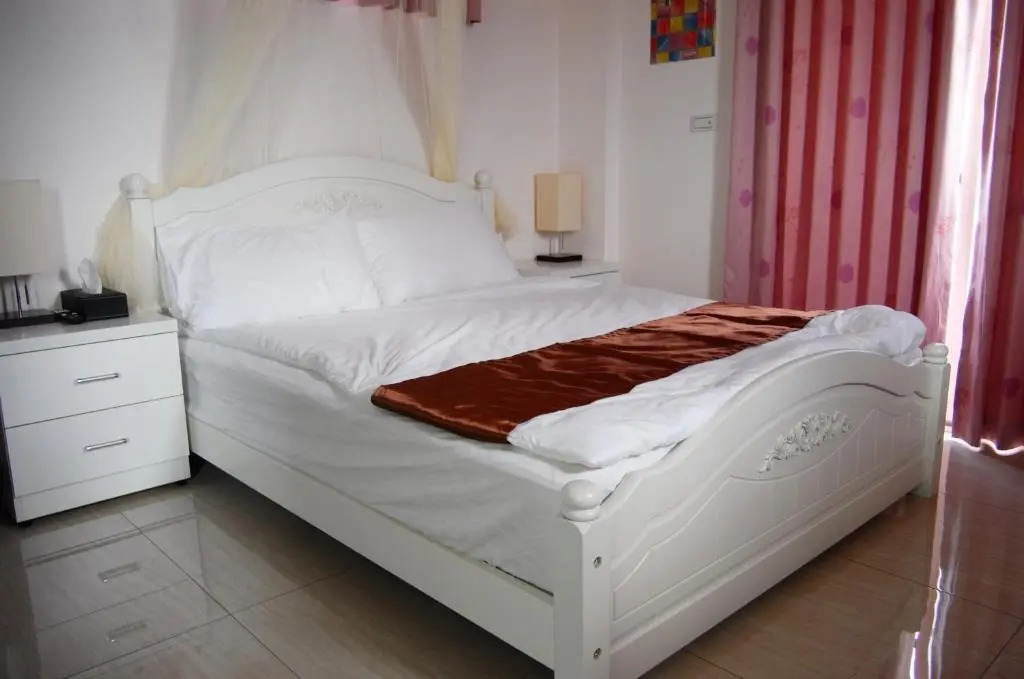 New Zhilan B&B