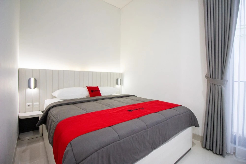 RedDoorz Plus near JCM Yogyakarta 2