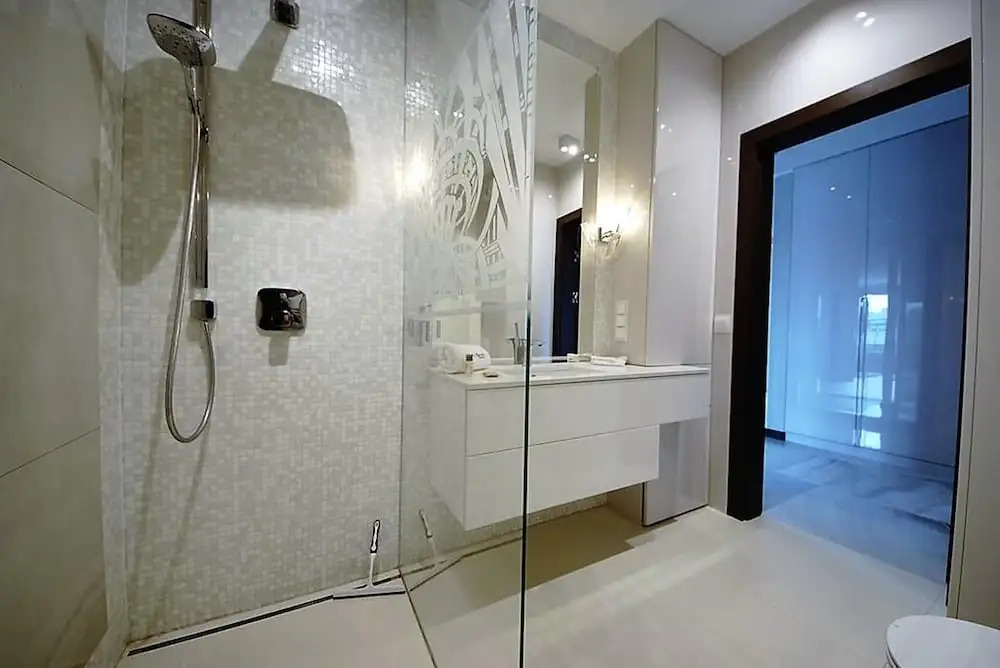 BillBerry Apartments - 16th Floor