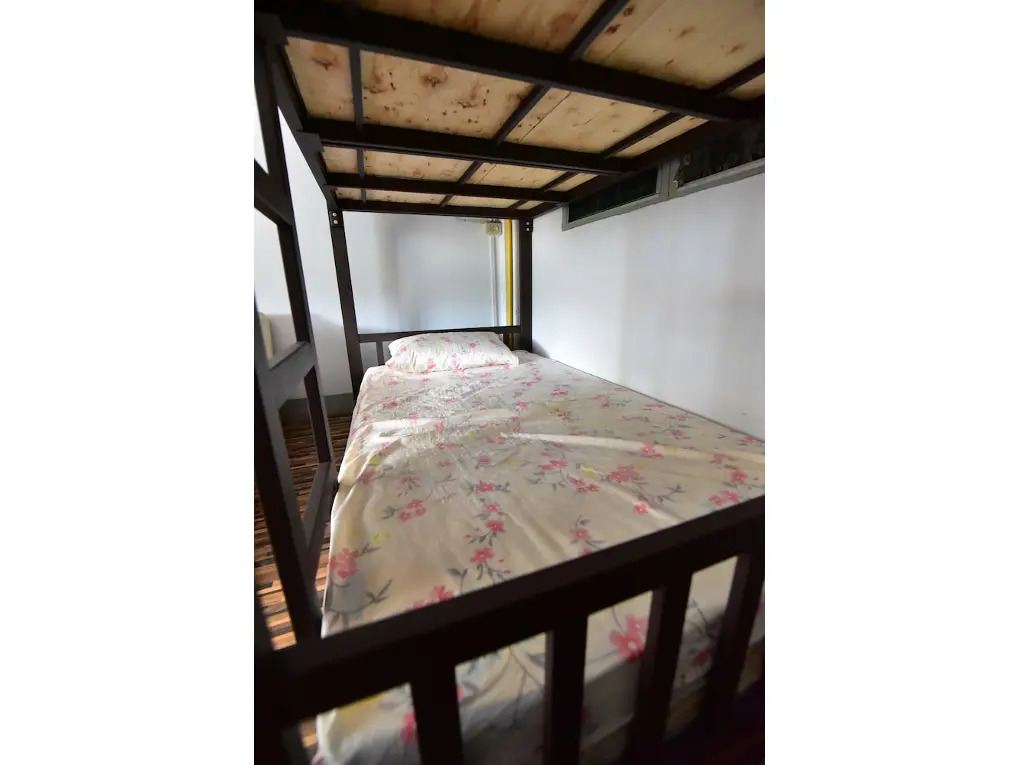 Friend House - Adults Only