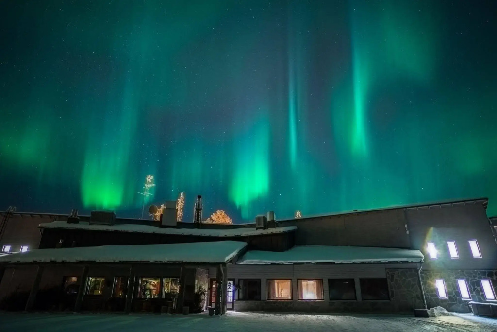 Santas Hotel Aurora & Igloos