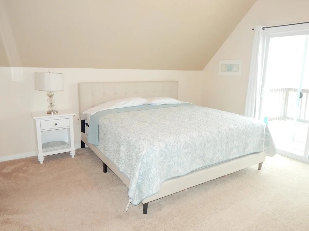 049 Beach Comber