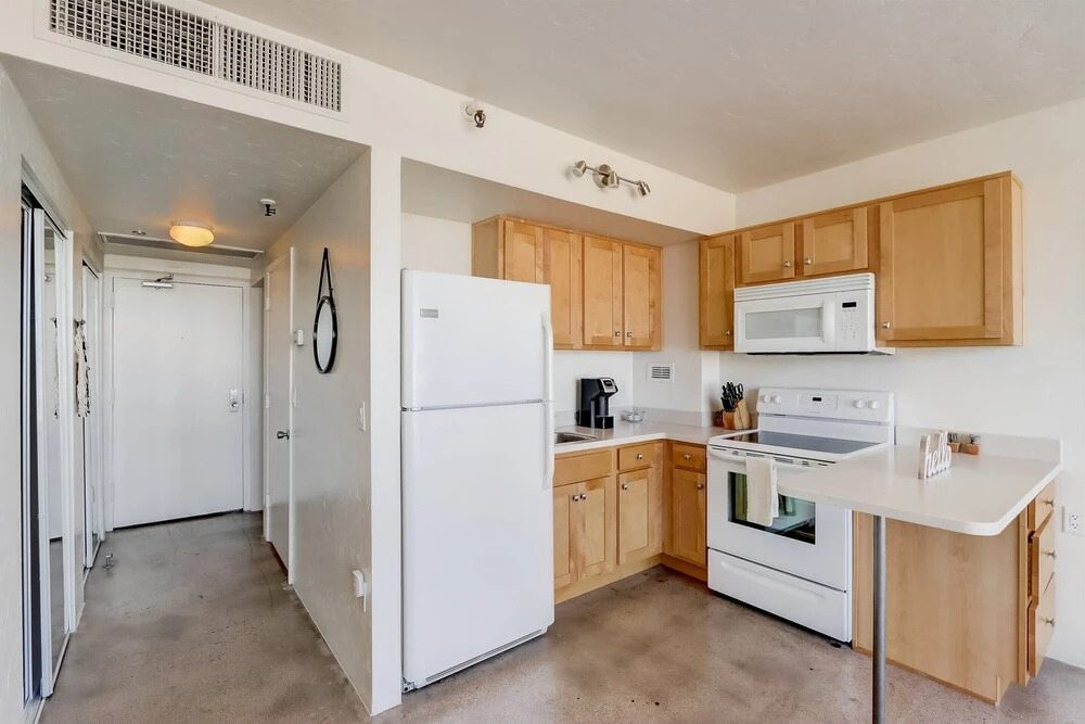 FRONTDESK Herbert Residential Apts Armory Park Tucson