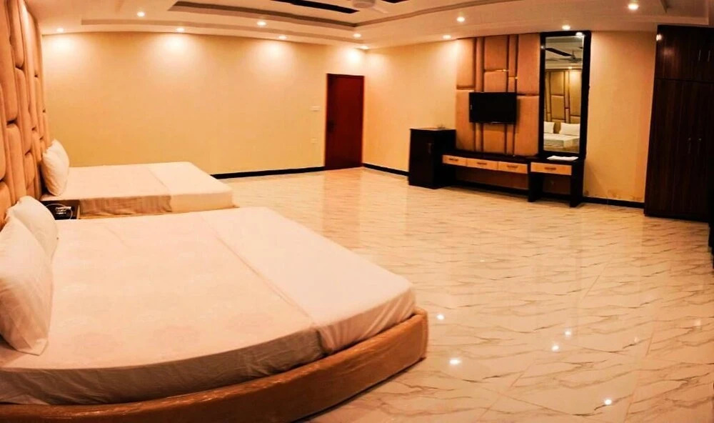Grand Hayat Guest House
