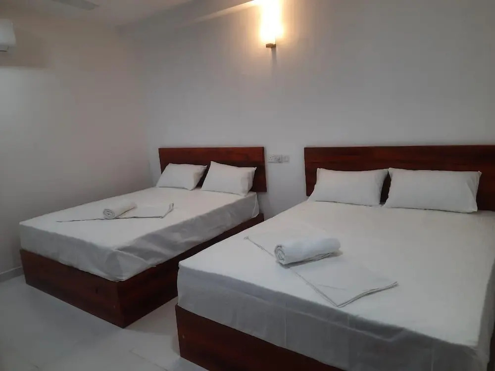 Island Inn Colombo00