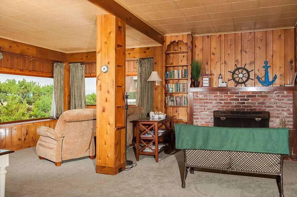 The Tides 4 Br home by RedAwning
