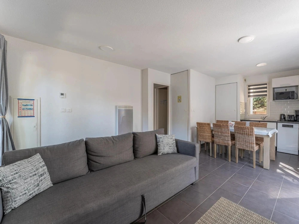 Lacanau Stay, 100m to Lake & Pool