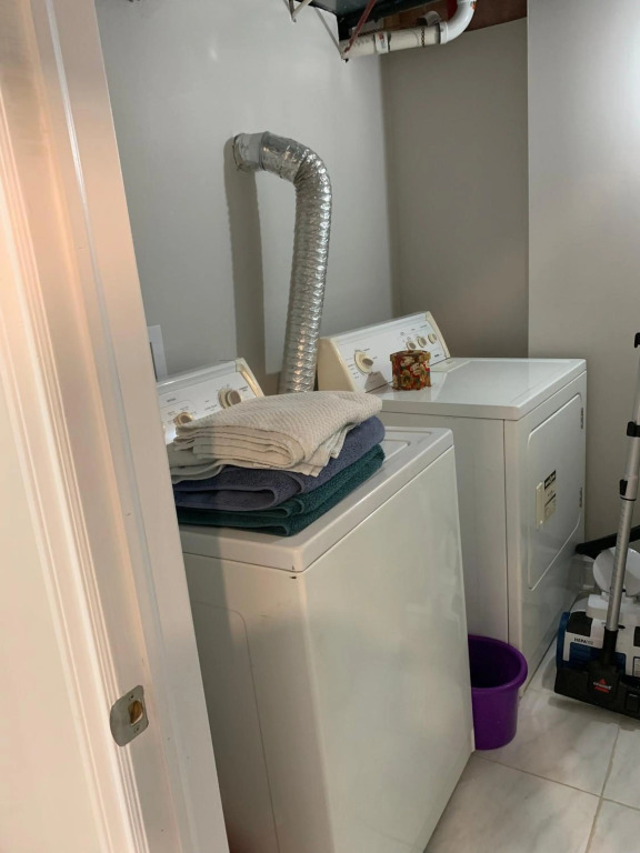 Clean, Beautiful & Modern 2 bedroom apartment
