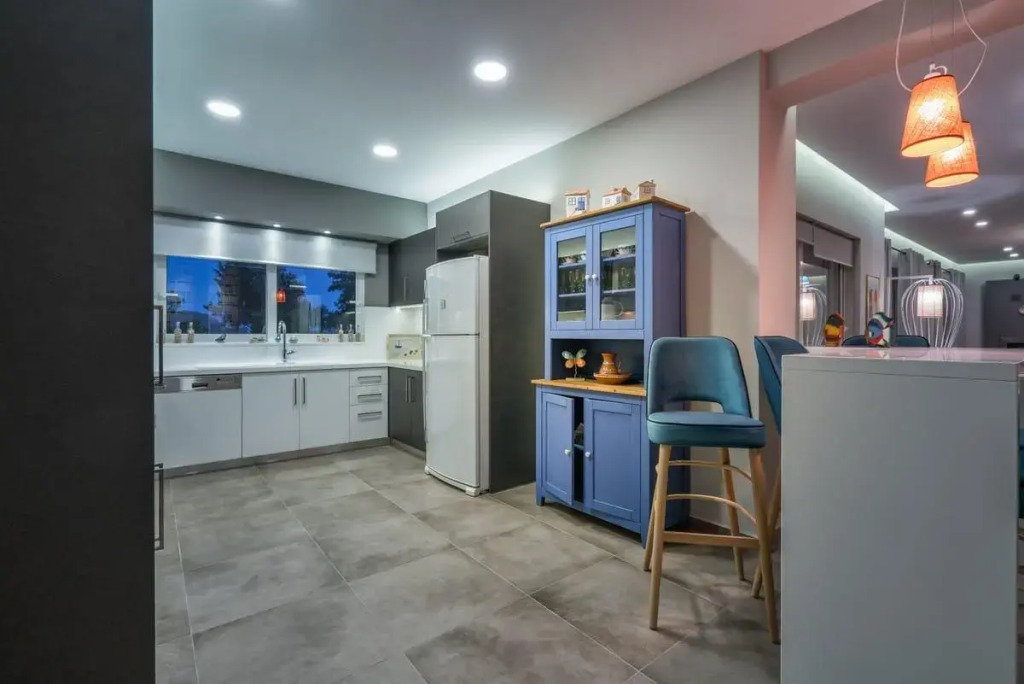 Rivazzurra Beachfront Luxury Villa