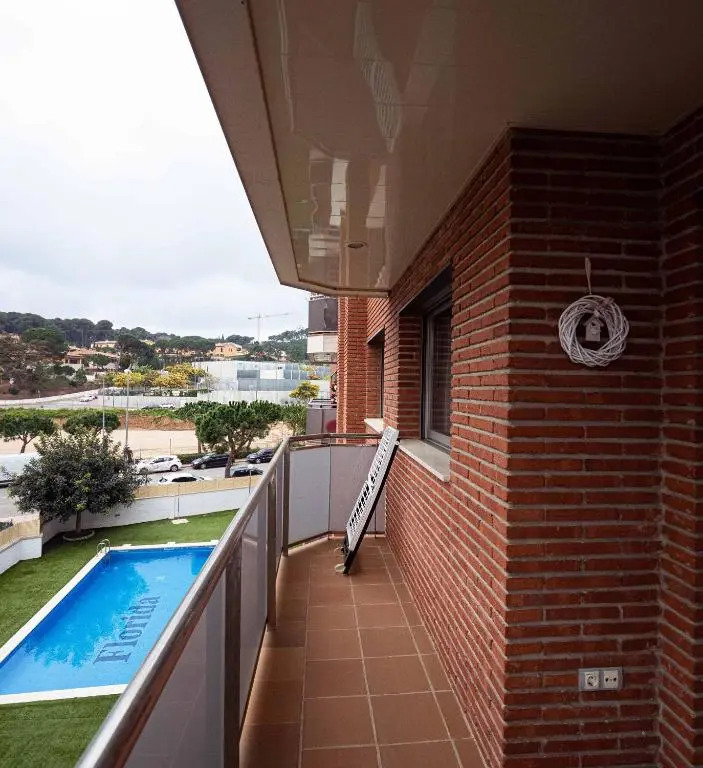 Two bedroom stylish studio, 5 minutes walk from the beach