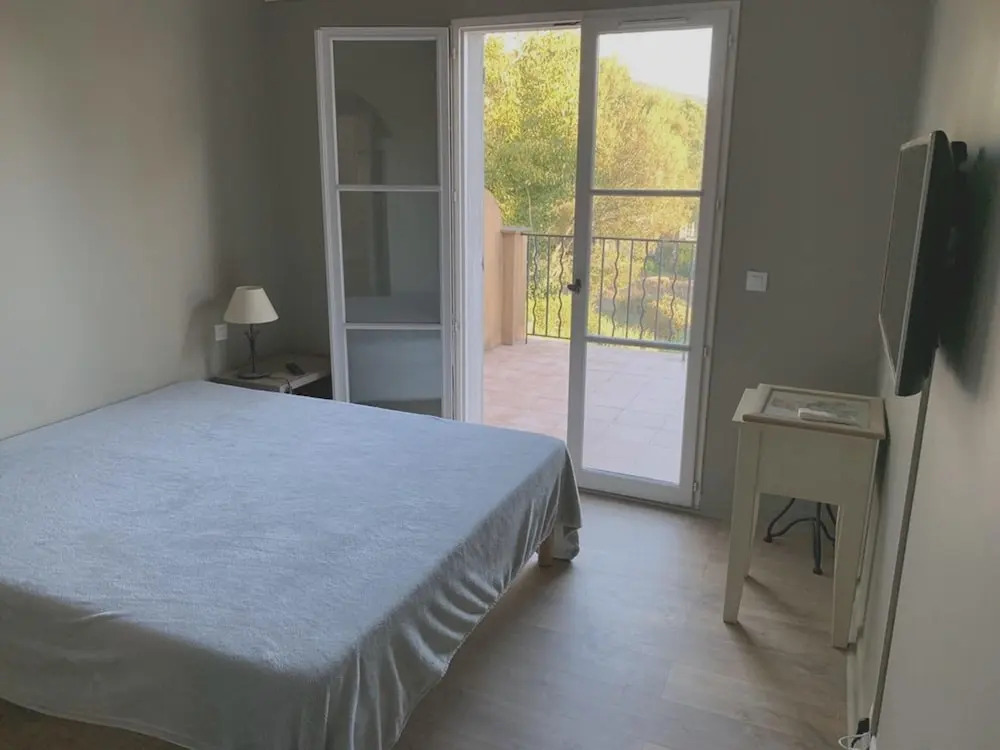 House With 2 Bedrooms in Grimaud, With Shared Pool and Furnished Garden - 1 km From the Beach