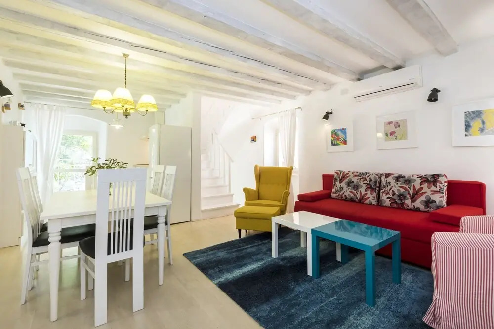 House Encanto - Old Town Retreat