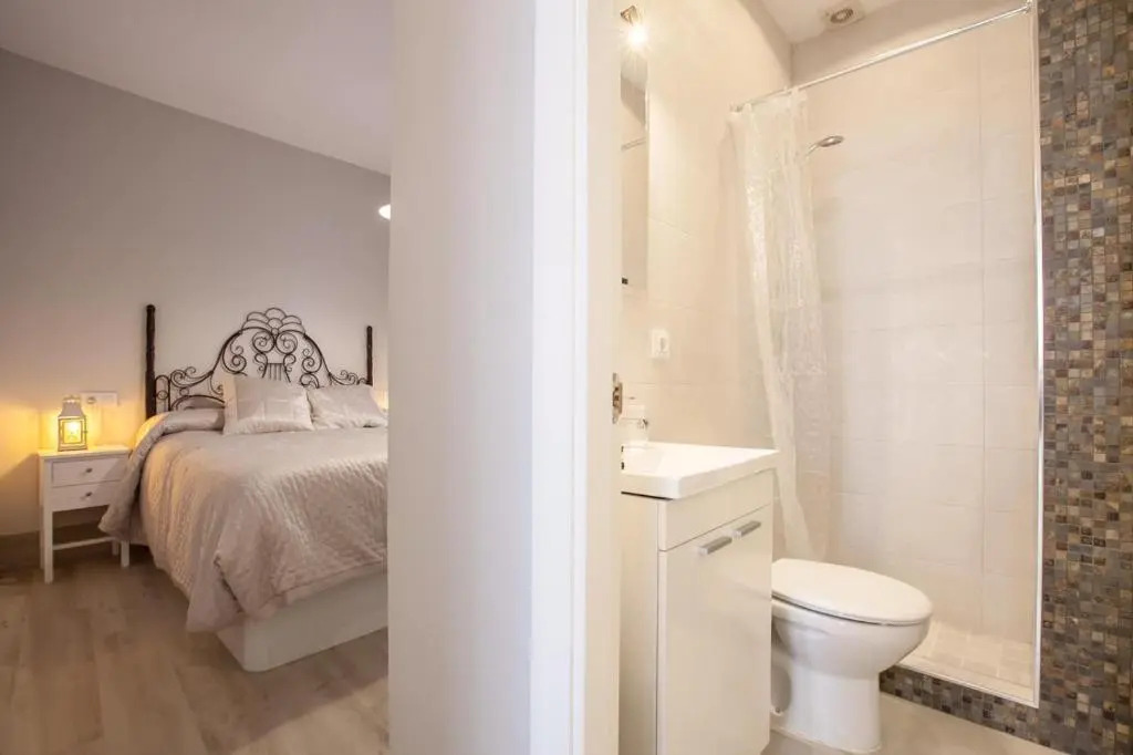 Apartamento Casco Antiguio ↑ Calidades 4 Px 1 Br