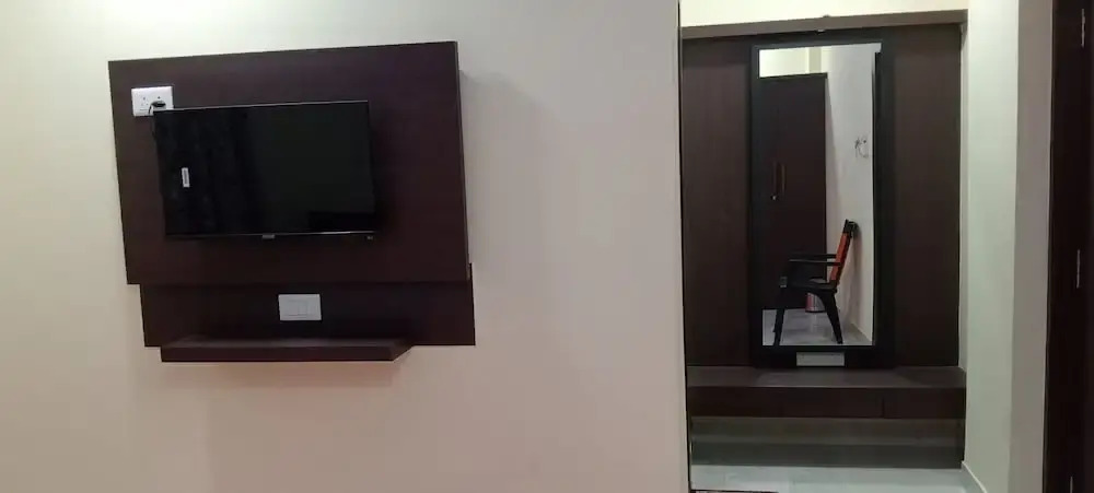 Asha Inn