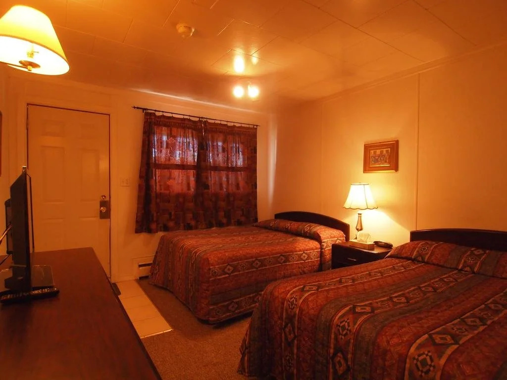 Lakeside Motor Inn