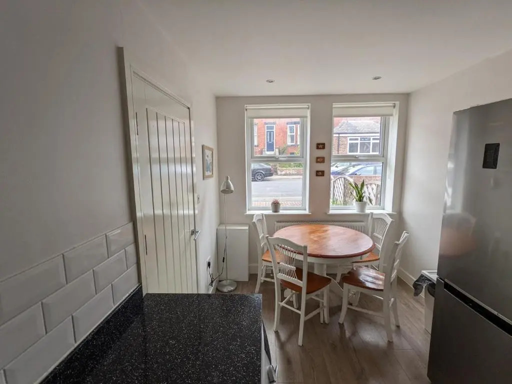 Beautiful and Spacious 4 Bedroom Home Armley Leeds