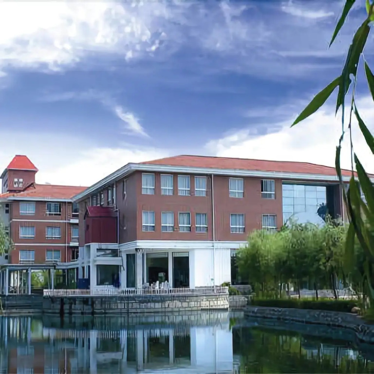 Xixia Guanhe International Hotel