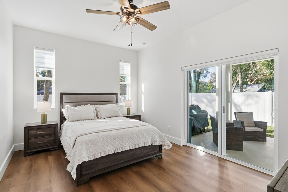 Modern Mount Dora Escape Style And Sunshine 4 Bedroom Home