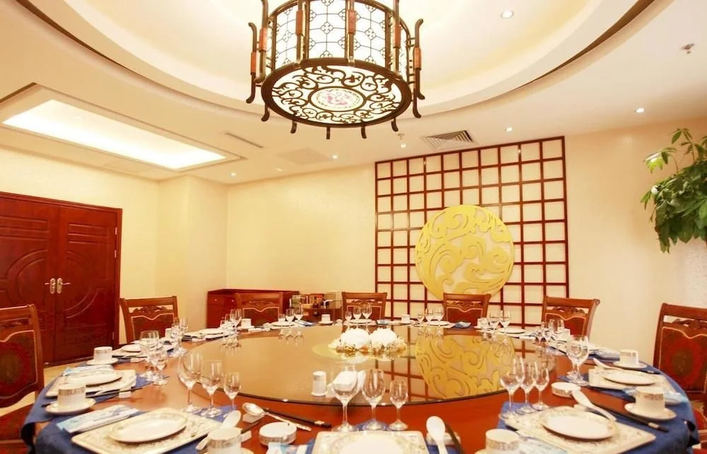 Yantai Yuehai Hotel