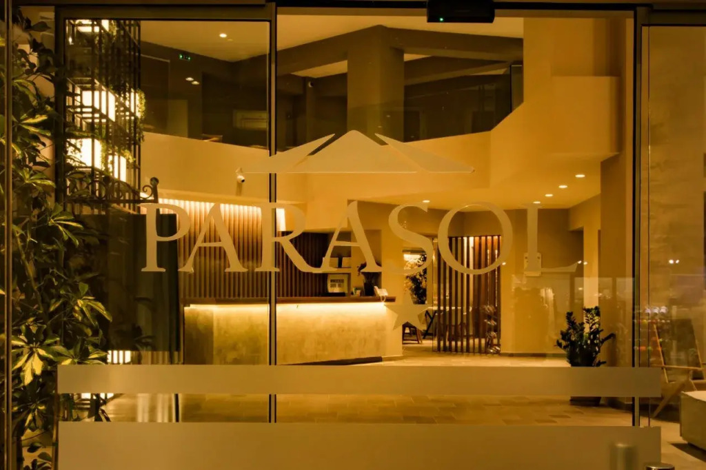 Parasol Luxury Hotel & Suites Adults Only