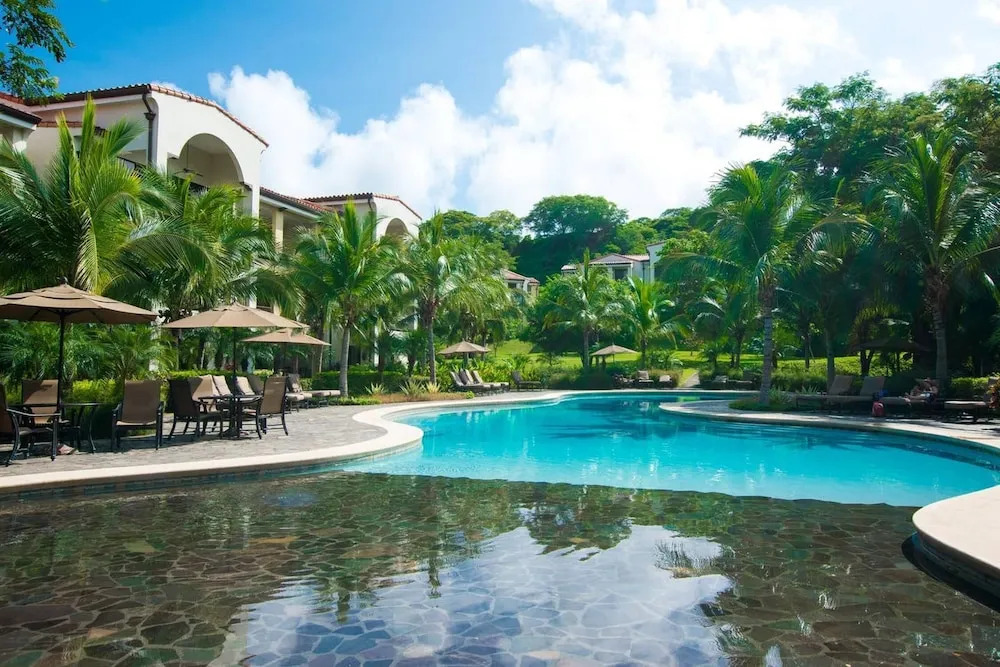 Beautiful 2BR Club-side Condo in Pacifico C503