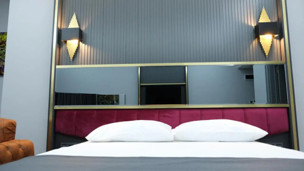 216 Prestige Hotel