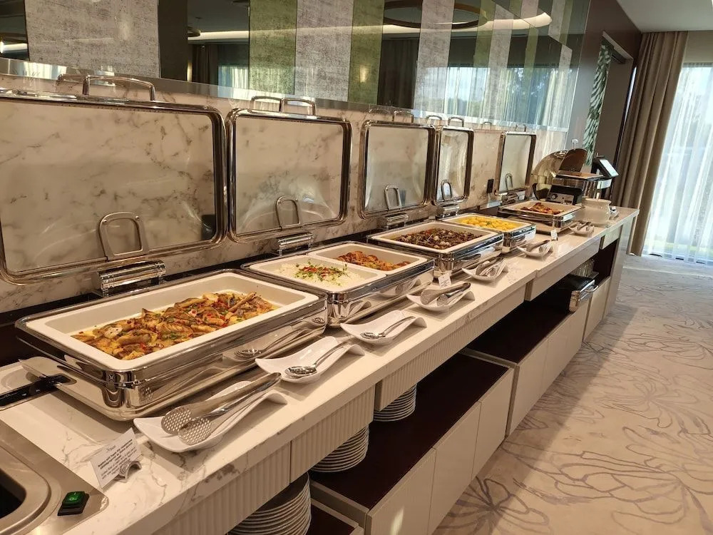 Tisia Hotel & Spa