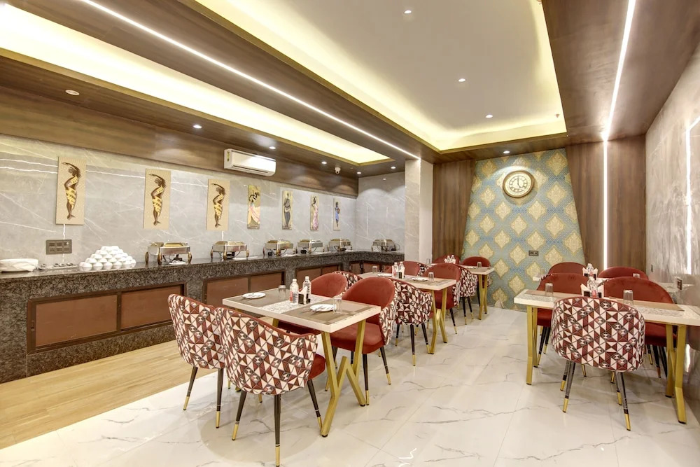Hotel O Smart City
