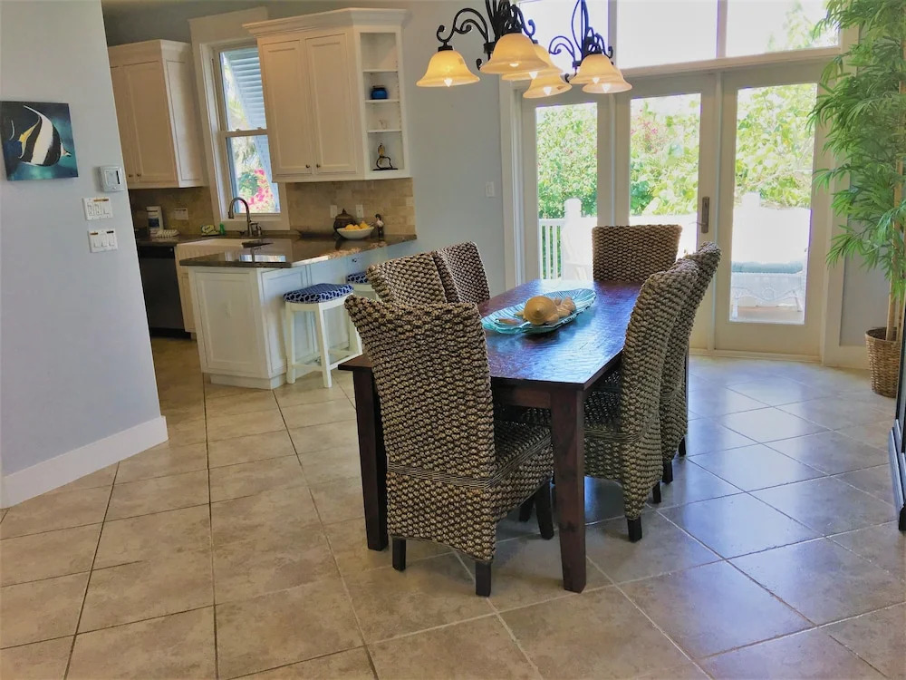 Family Tides Home 3 Bedrooms 4 Bathrooms Home