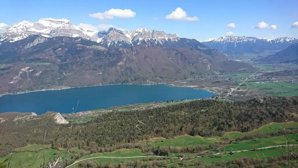 Studio à la campagne au bout du lac d'Annecy