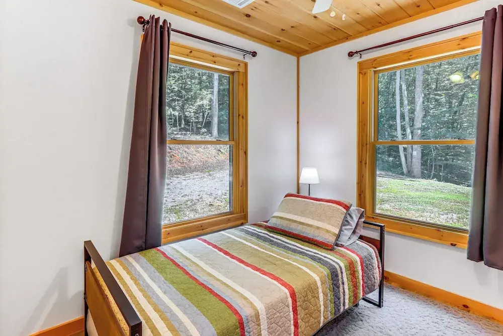 Mccaysville Cabin: Fire Pit, BBQ + More!